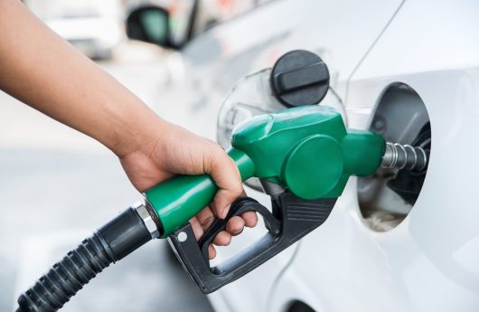 5-easy-ways-save-money-gas-station-1920x1152