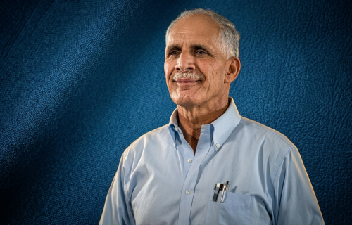ASFURA SONRIENTE FONDO AZUL