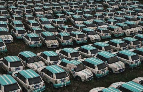 AUTOS ABANDONADOS EN CHINA