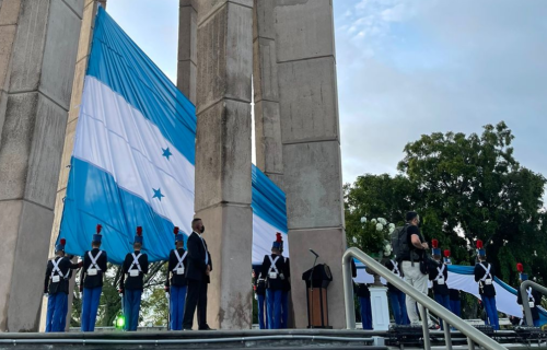 BANDERA HONDURAS DIA
