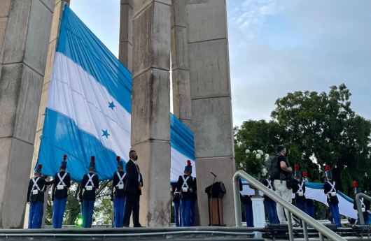 BANDERA HONDURAS DIA