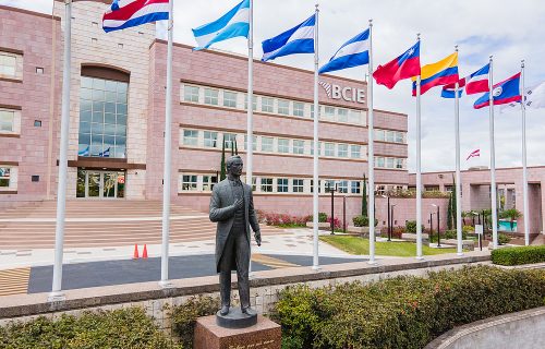 BCIE FACHADA TEGUCIGALPA